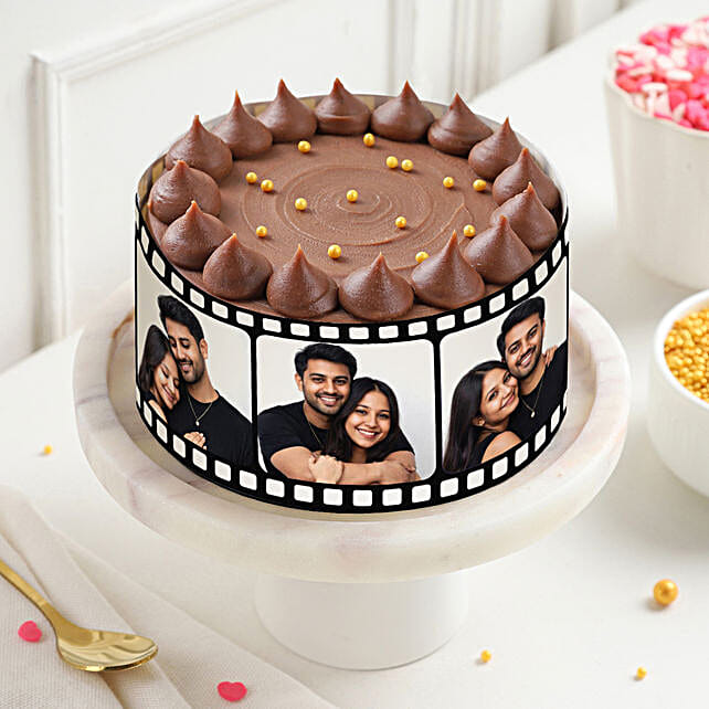 Love in Every Slice Eggless Bento Cake